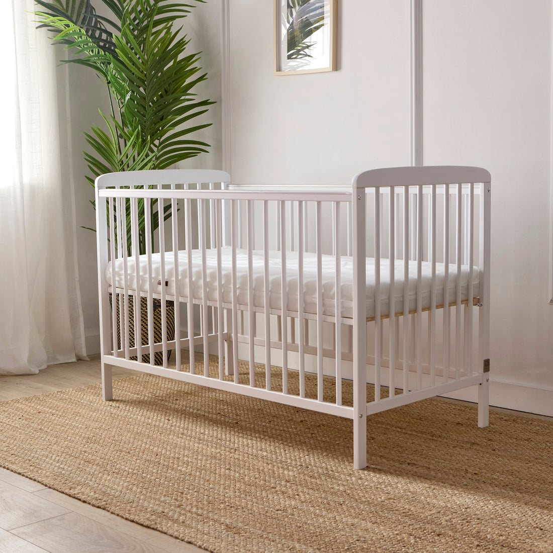 Starlight-Paket mit Kinderbett, Matratze, Laken und Matratzenschoner