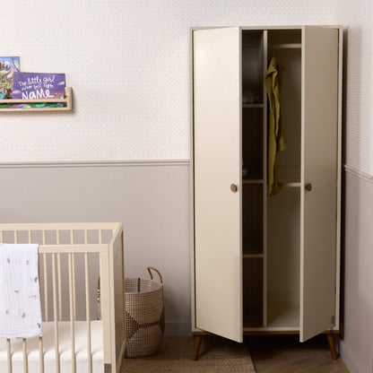 Ollie Garderobe